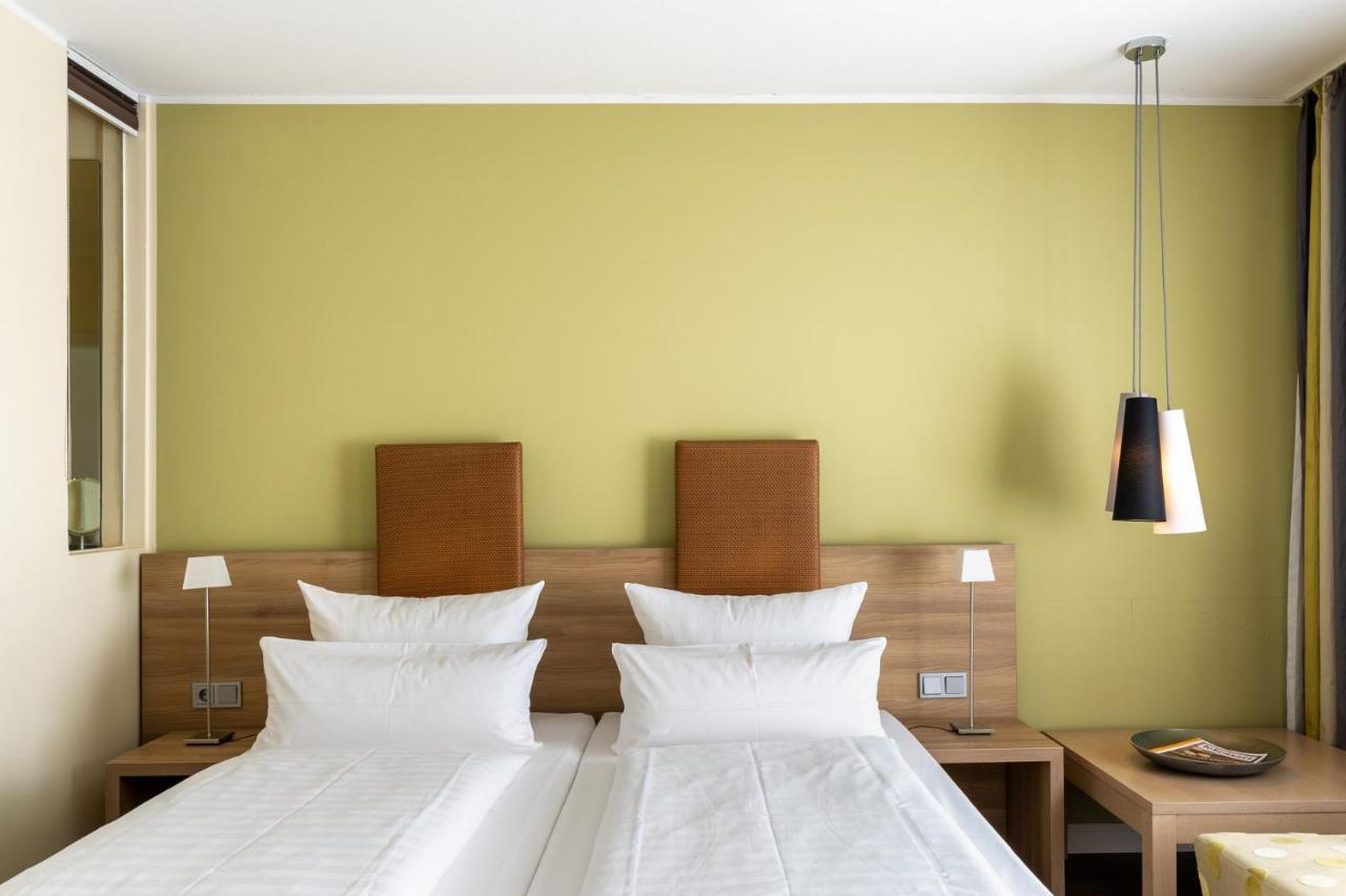 Am Schlosspark Garni Hotel 4*